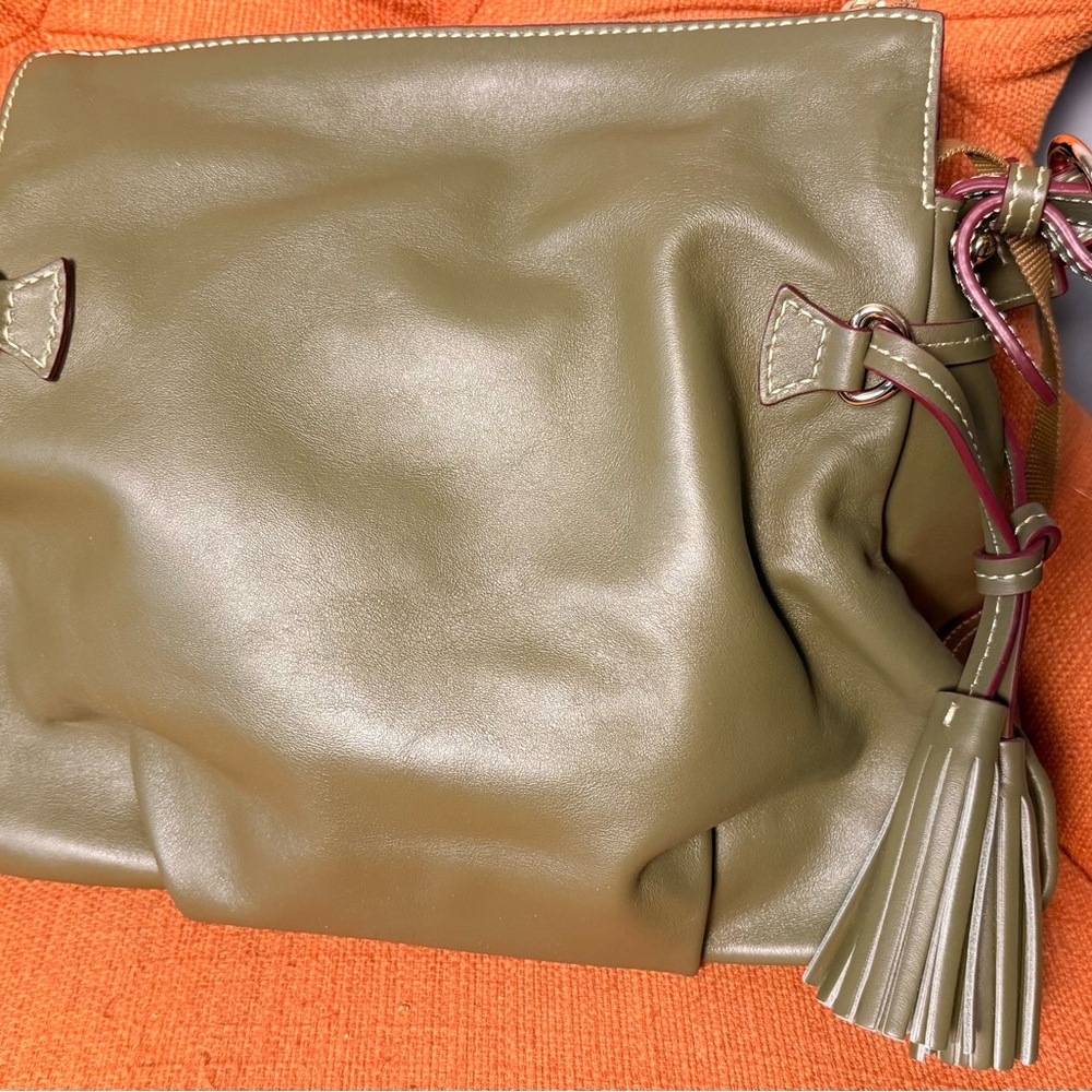 Dooney & Bourke Olive Green Leather Shoulder Bag with Coin Pouch - Picture 3 of 11